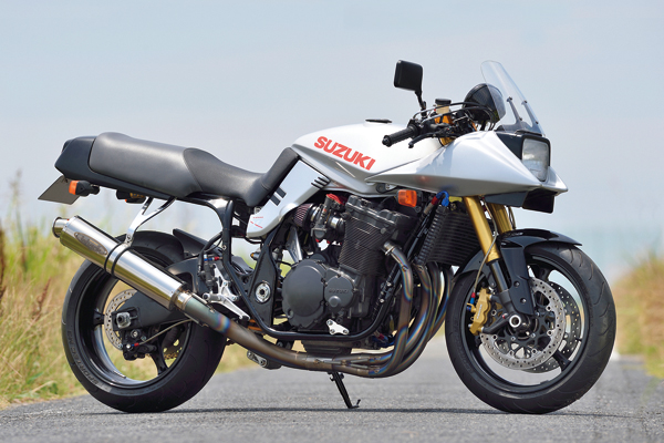 カスタムファクトリー 刀鍛冶かたなかじ