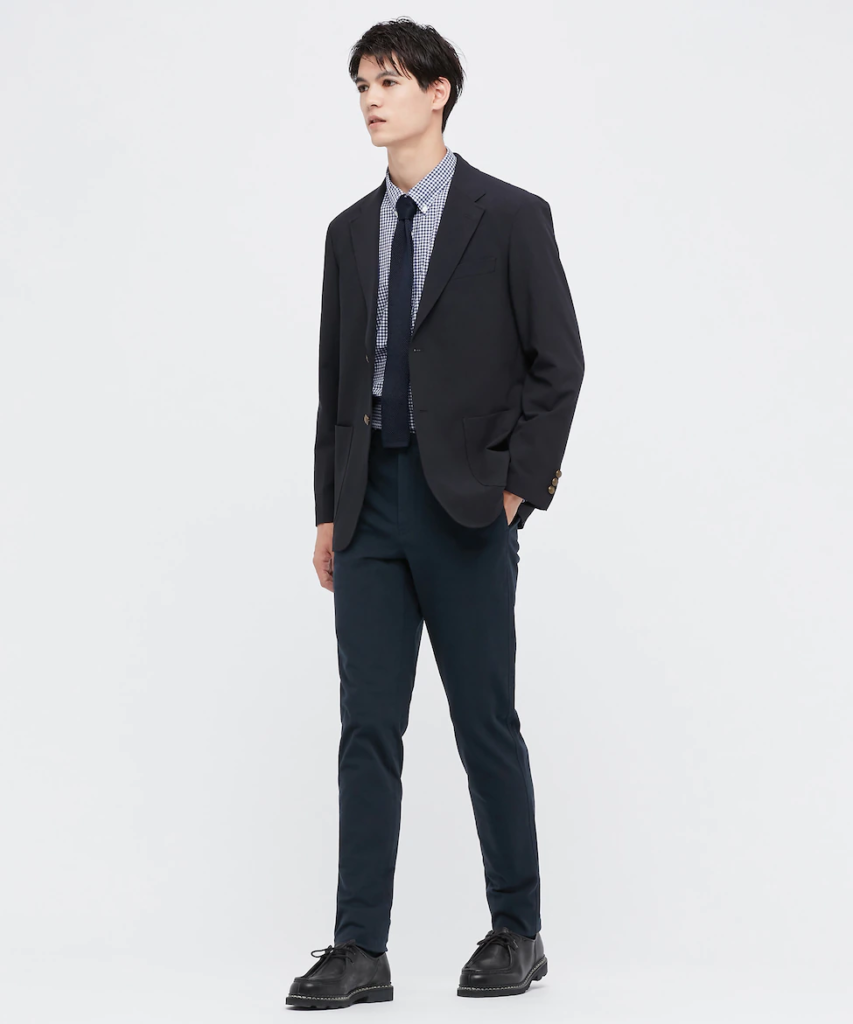 28 件の「ジャケットとチノパンのメンズコーデ例を知ればもうコーデに迷わない」のアイデアを今すぐ保存ビジネスカジュアル、メンズファッション、メンズコーデ など