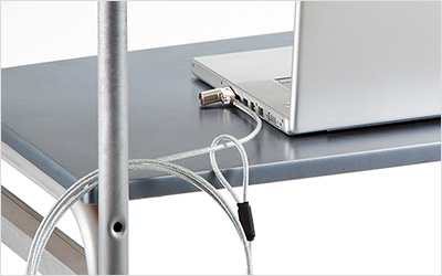 パソコン セキュリティ のイラスト商用可・フリーイラスト素材ソコスト