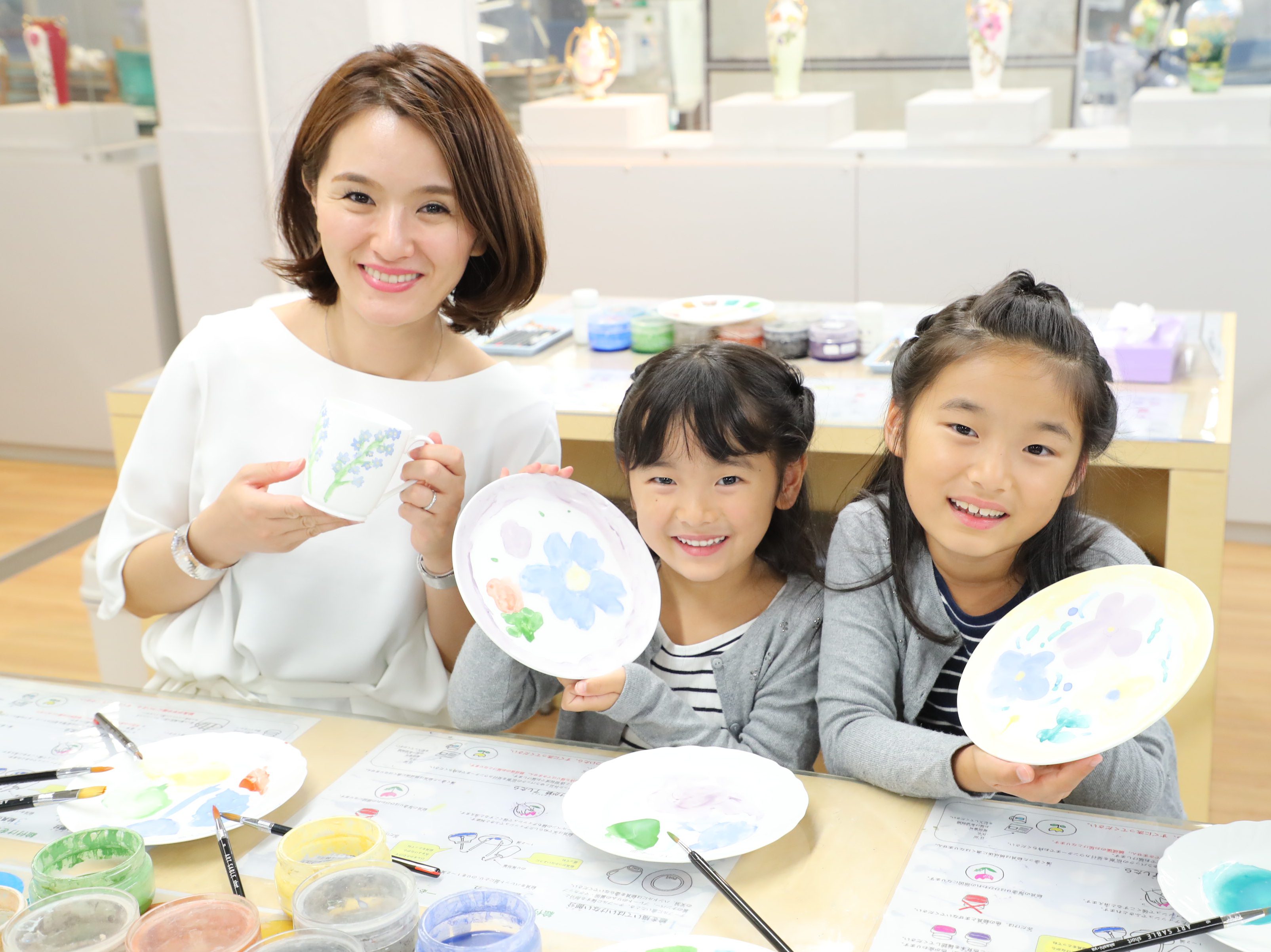 ノリタケの森で絵付けを予約不要で体験 クラフトセンターノリタケミュージアムにて！子連れ家族で楽しむ愛知県の旅行案内