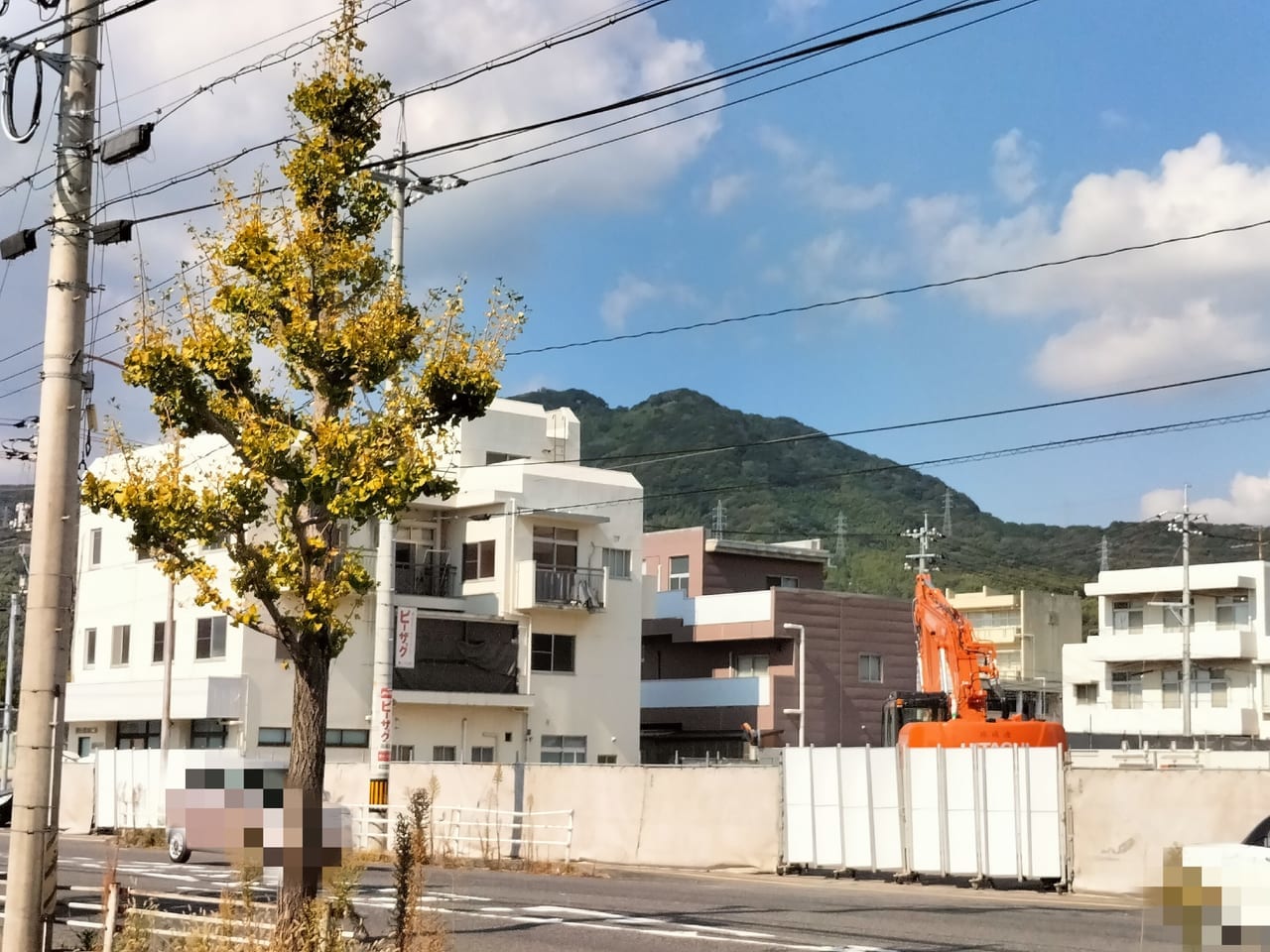 周南市 旧新南陽で目に入りやすい閉店したあのお店たち。見慣れた建物で解体が進んでいます。号外NET 周南市・下松市・光市