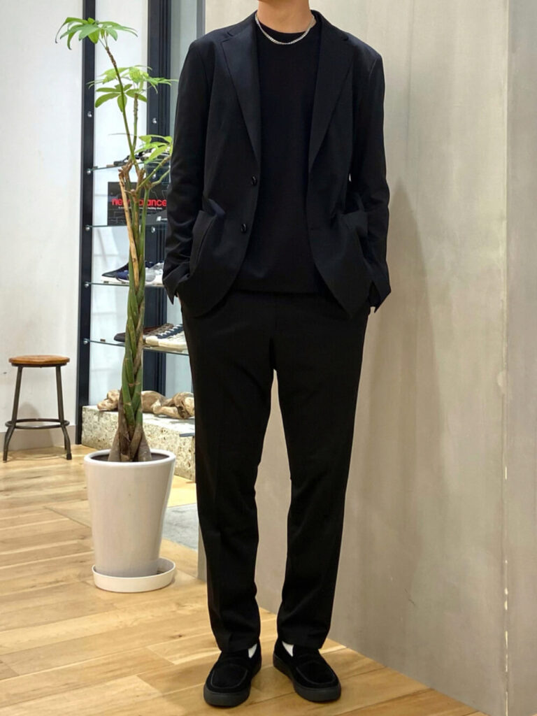 ブラック 黒 スーツ・ダークスーツのビジネスシーンでの着こなし方 - ENJOY ORDER Magazine