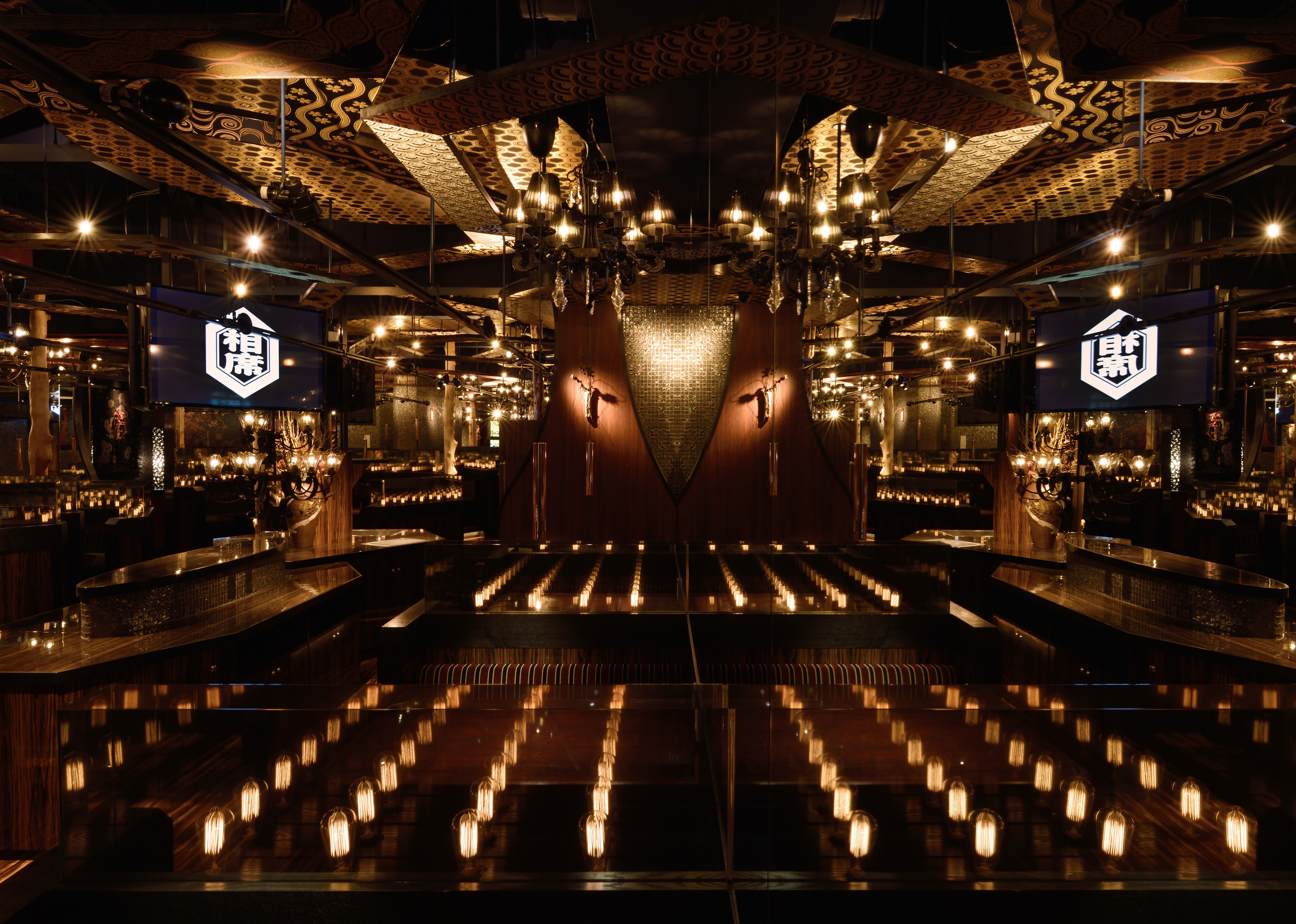 町田パブリックスタンド！時間無制限飲み放題！更に、出入り自由！約100種類以上の無制限飲み放題！女性は全店舗行き来自由！更に嬉しい割引クーポンあり！JR 町田駅 徒歩2分・小田急線町田駅 徒歩3分 - イベントサーチ