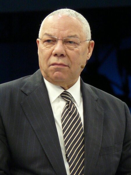 ヴァージン会長の「女装罰ゲーム」実行、エアアジアの客室乗務員に 写真28枚 国際ニュース：AFPBB News