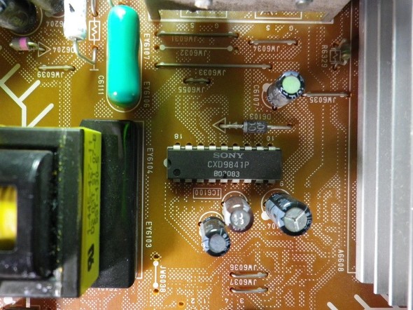 日立液晶テレビ電源基板交換株式会社ワタナベ浜松市中央区の住宅の耐震補強・リフォーム工事 キッチン・ユニットバス・トイレ エアコン・アンテナ・電気工事・家電品販売などお困り事は当店へ