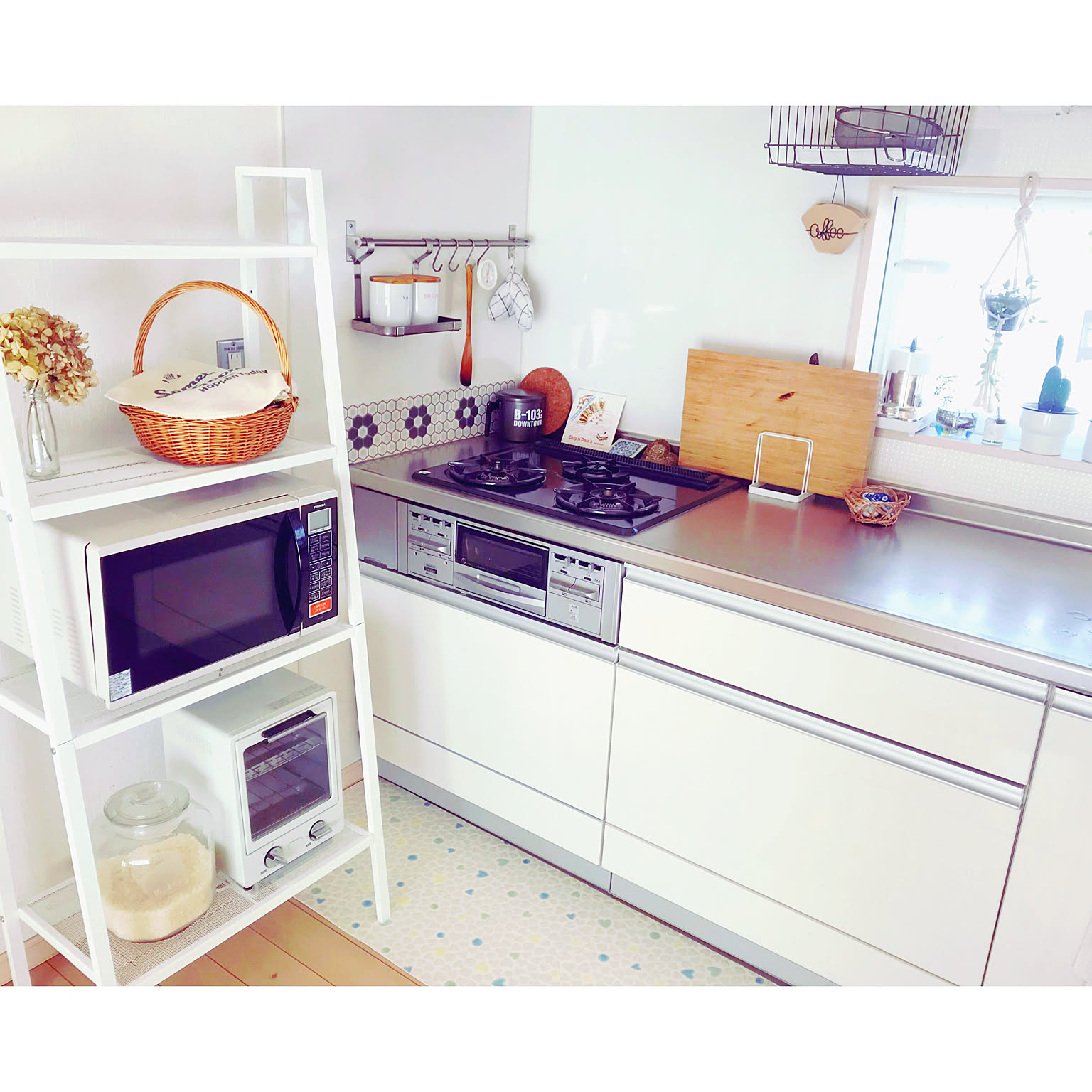 どう置くのが正解？電子レンジ・炊飯器の快適な置き方集RoomClip mag暮らしとインテリアのwebマガジン