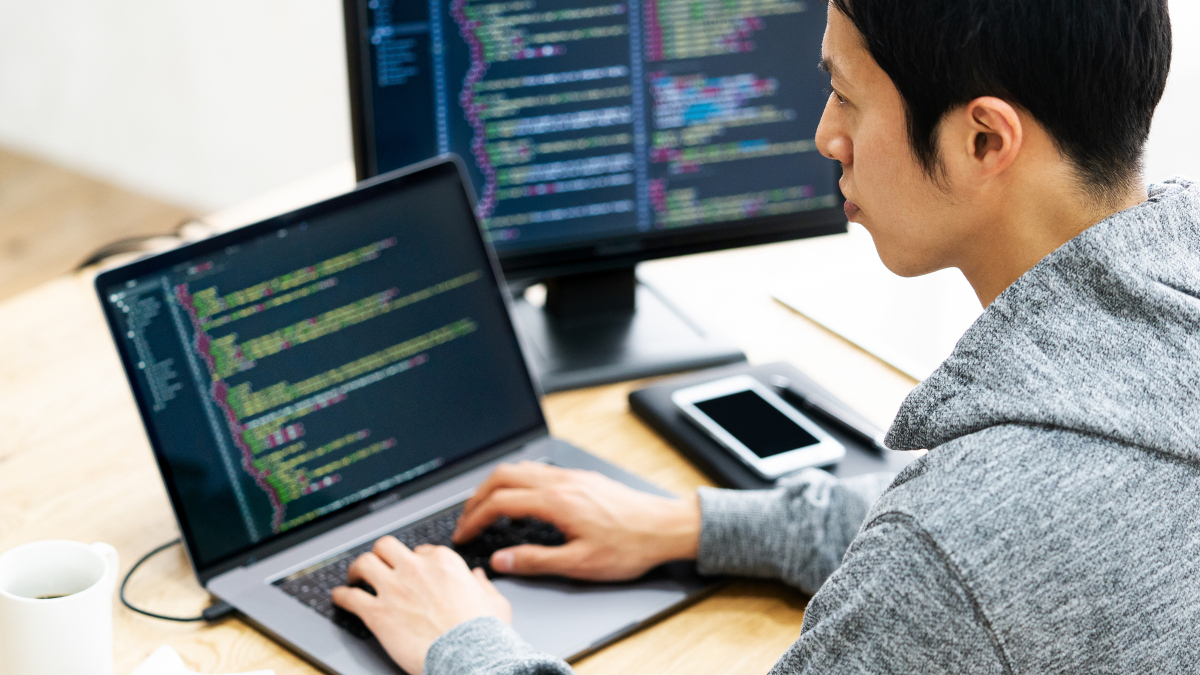 Webプログラマーとは？仕事内容や必要なスキル、平均年収、未経験者向けの勉強方法などを解説 転職ならdodaエンジニア IT