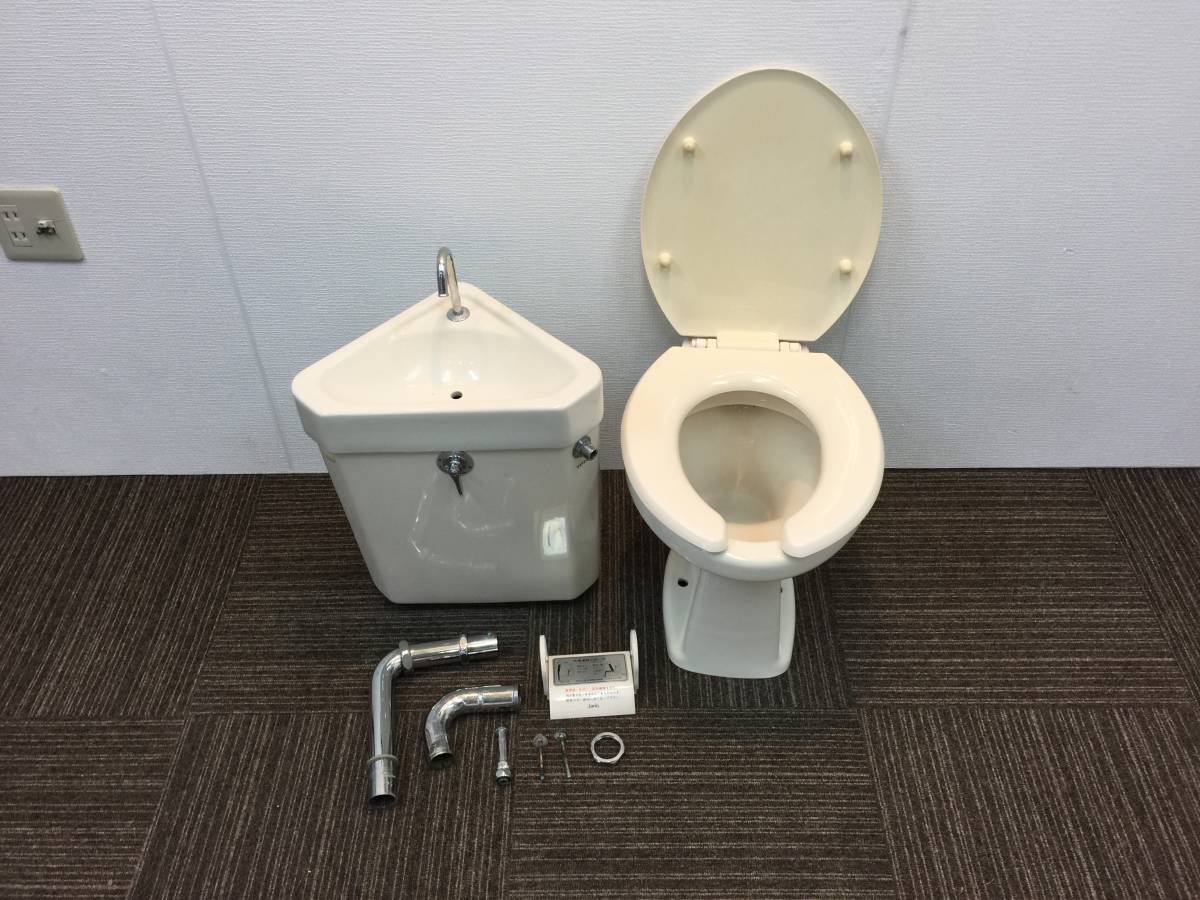 3点式ユニットバスのトイレタンク交換 樹脂製タンクの施工例千葉県柏市 アイエスリフォーム株式会社