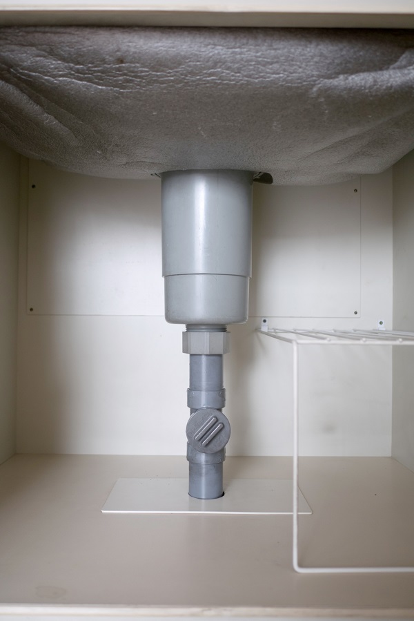 トイレの配管から水漏れが！自分で修理する方法を水漏れ箇所ごとに紹介イースマイル