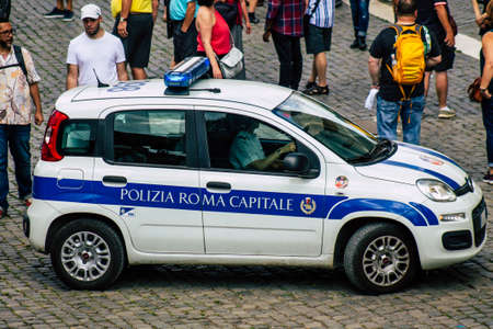 総額10億円超え！？ 世界のスーパーカー パトカー特集！カーナリズム