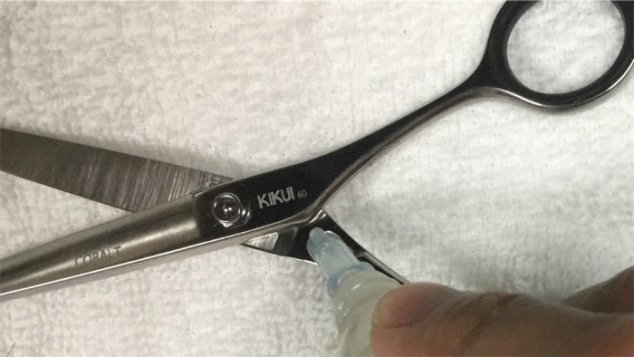 シザー・セニング用 油 オイル 小 内海シザーオイル ５０ml シザーズ専用オイル シザーのメンテナンス お手入れに