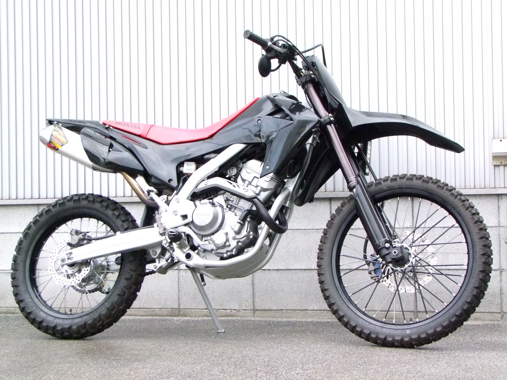 オフロードバイクのカスタムブランド「SRC」をご紹介！ - Webikeプラス