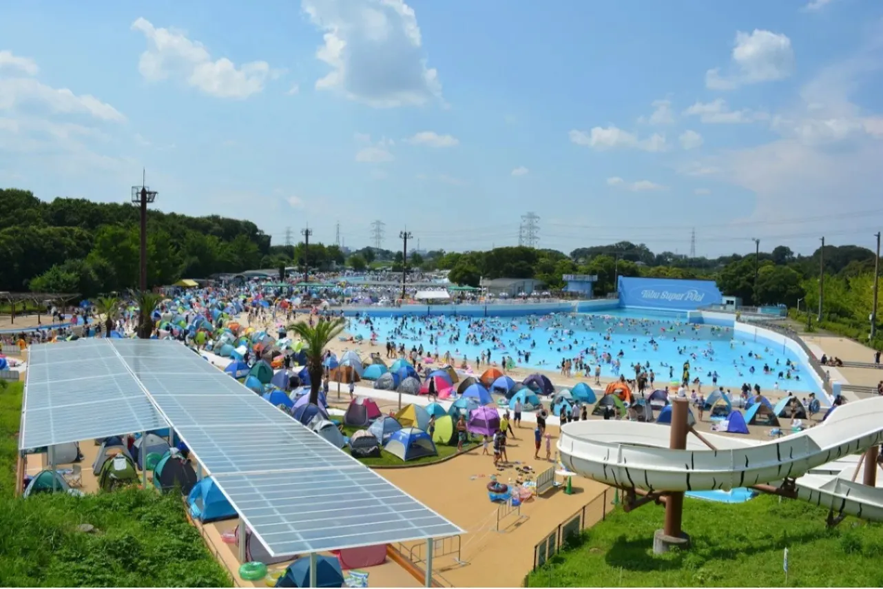 那須川天心の弟に片思いの黒髪JKギャル、透けトップスから大人っぽいビキニがチラリ！プールデートで急接近『今日好き』卒業編2024inセブ島第5話 |  恋愛