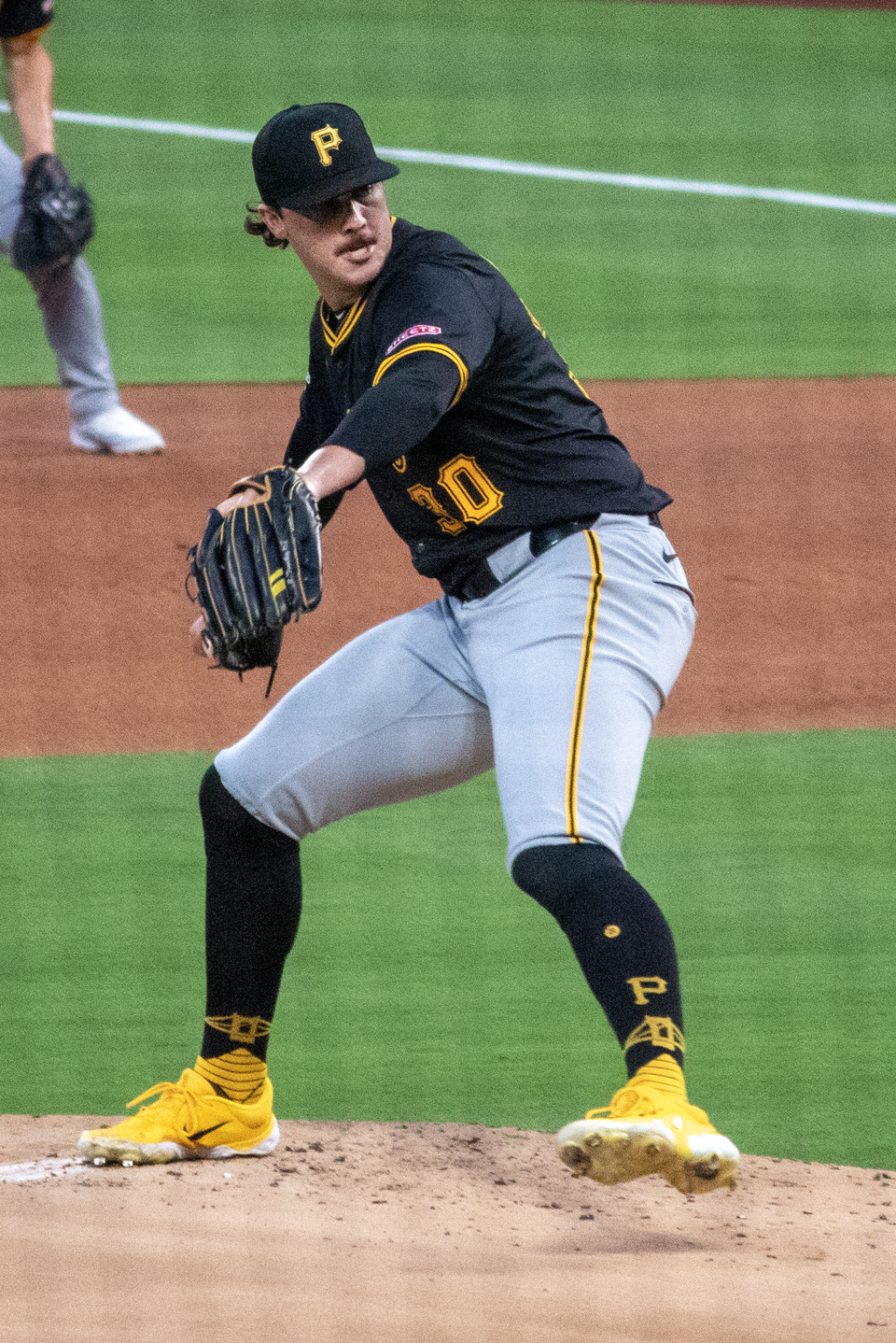 リーグ幹部が論争「パイレーツはポール・スキーンズをトレードすべきか」