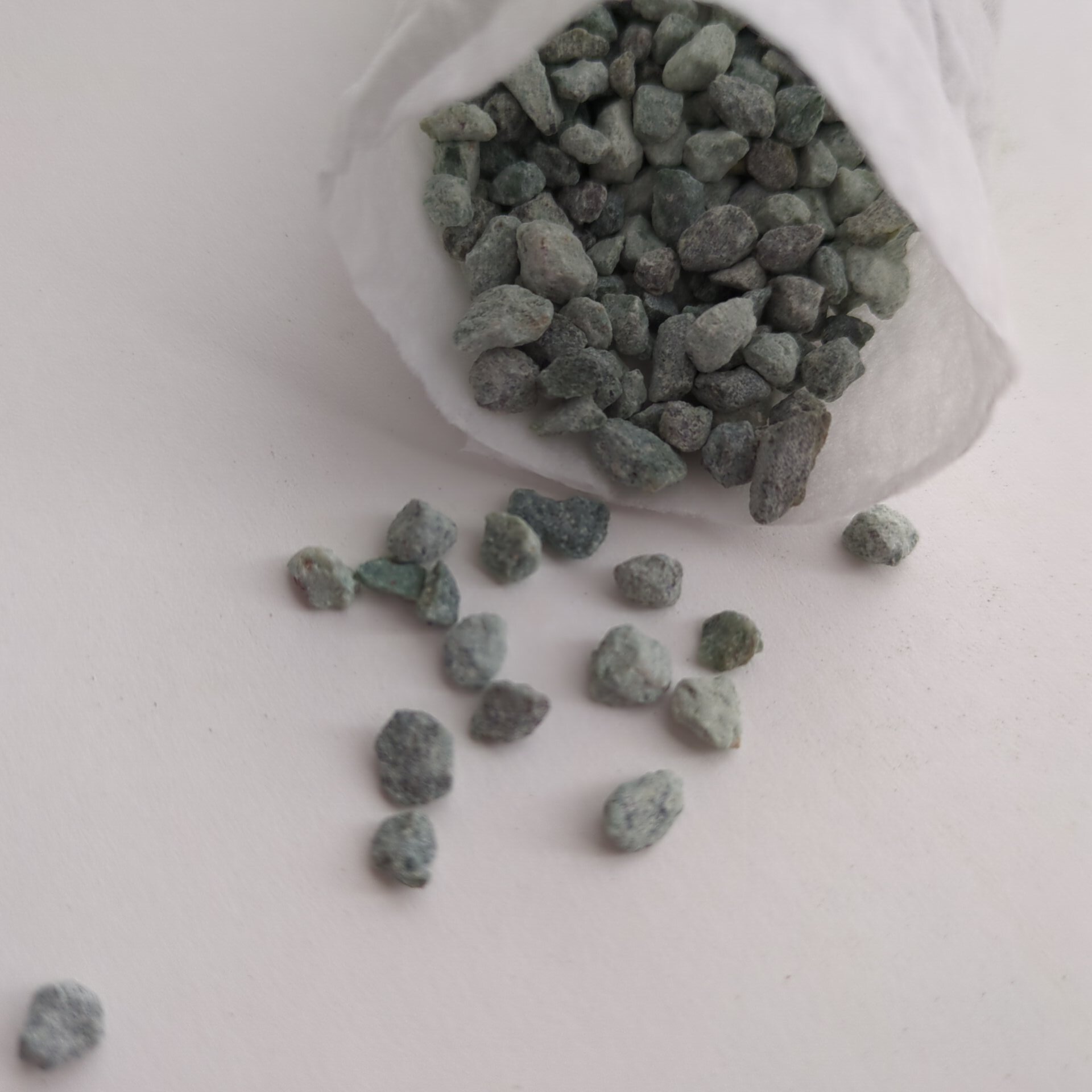 カラーゼオライト 小粒、９０ｇ-100均 通販 ダイソーオンラインショップ 公式