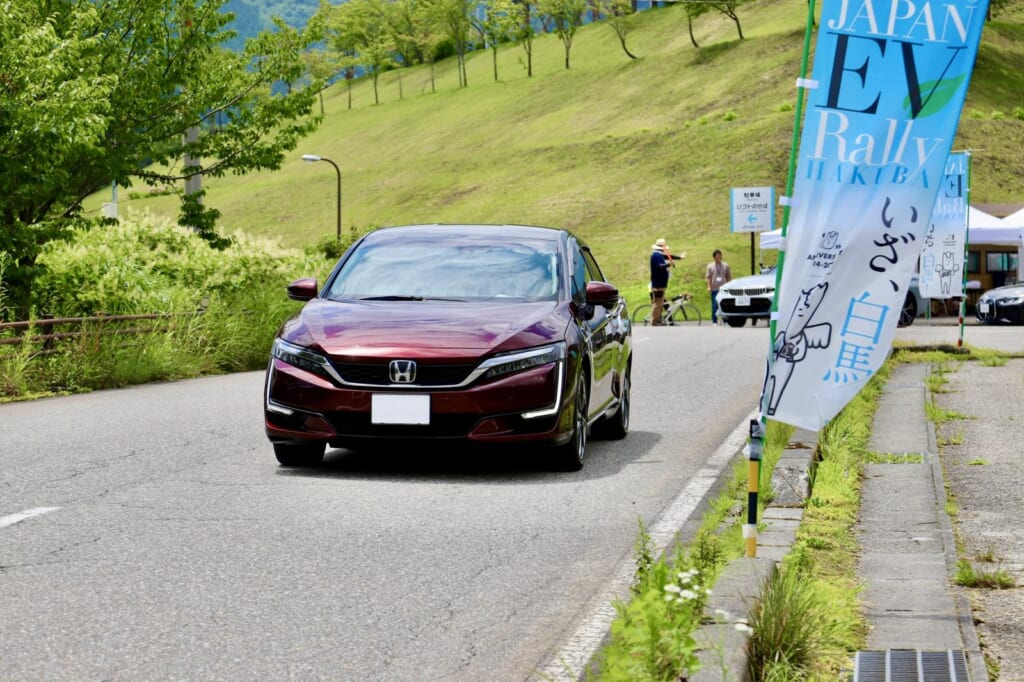 MIRAIの年間維持費まとめ ガソリン代・税金・保険料等– モビリコマガジン