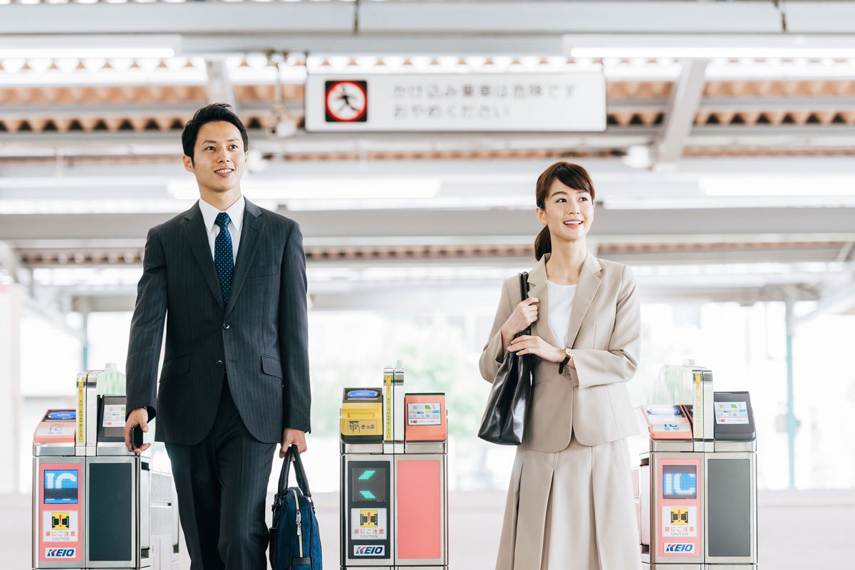 通勤時間を「稼ぐ時間」に有効活用！ スマホ副業やポイ活に最適なアプリはコレdポイントのポイ活ならポイントサイトの「dジョブ スマホワーク」