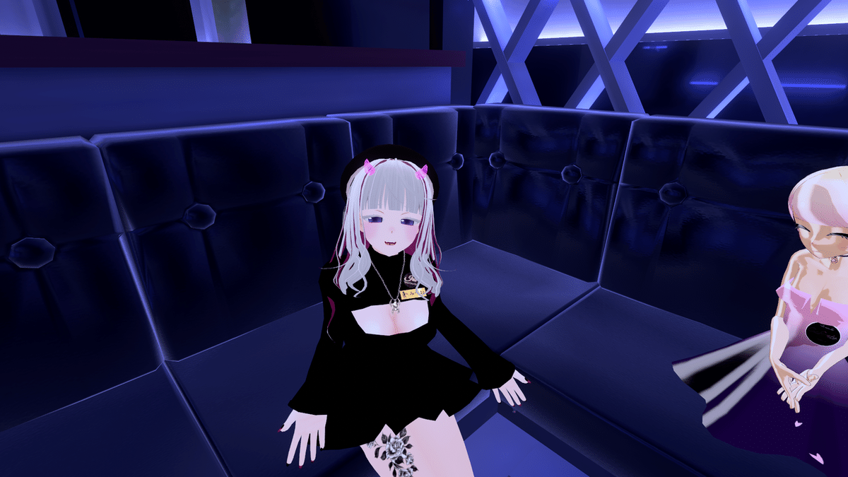 甘々なお給仕とアーティストライブが楽しめる！？ VRChatメイドカフェ「どりーむぷらねっと」に行ってみた | メタカル最前線