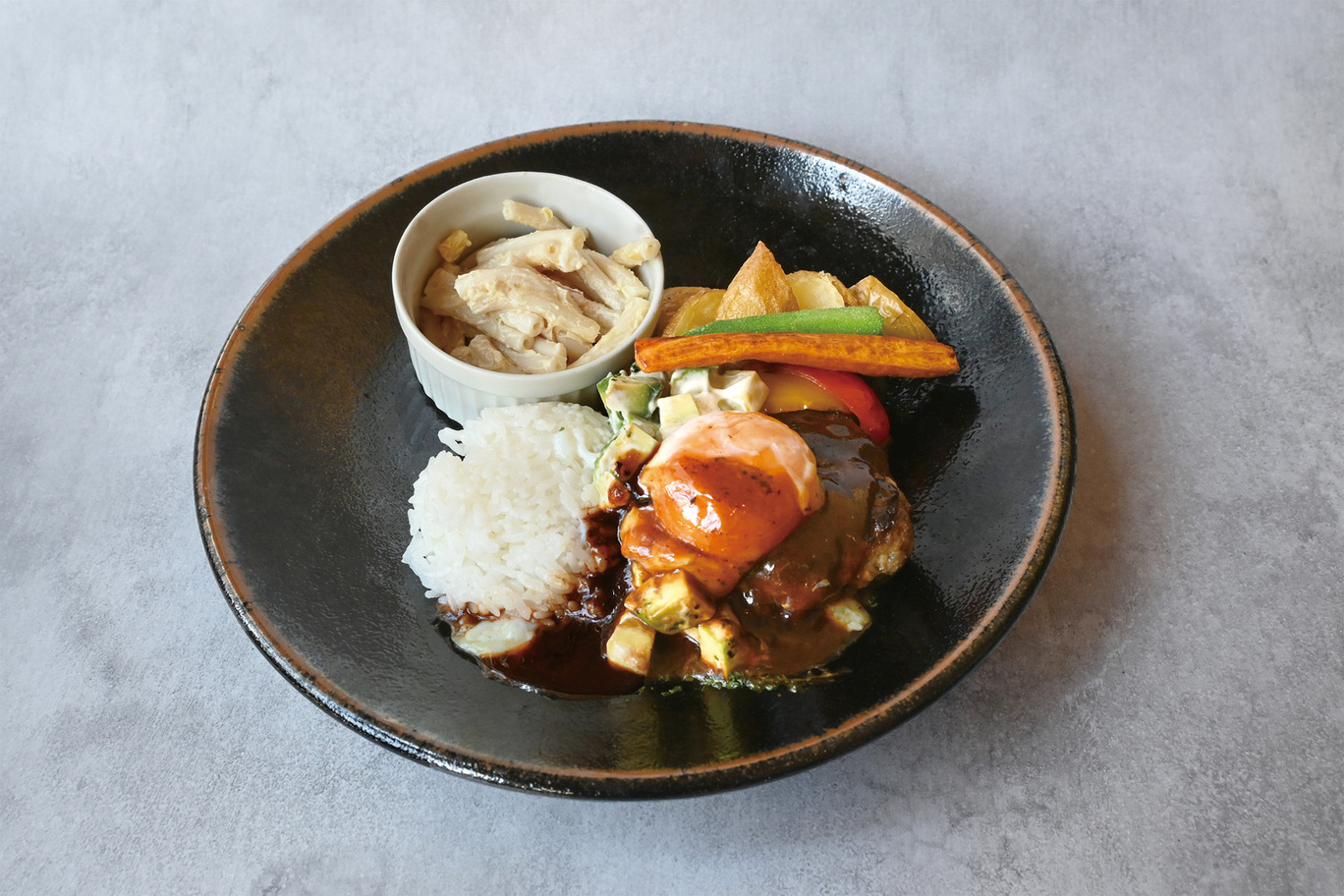 静岡駅すぐ！ ランチはパン食べ放題！? BLUE BOOKS CafeブルーブックスカフェEnjyoe エンジョイ静岡