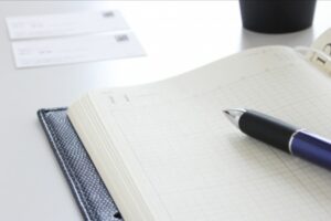 名刺デザイン不動産業両面印刷安いチラシデザイン料金が安くプロに依頼するダイレクトデザイン