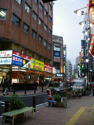 2024年最新版！新宿歌舞伎町でおすすめのシーシャ店20選！コスパ最強でデートにぴったりなスポットを紹介 -  シーシャ（水たばこ）カフェ・バーの専門メディア