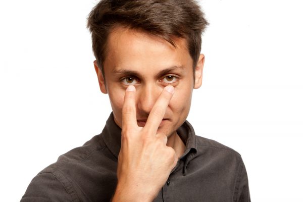 日本にはないハンドサイン ～Fingers Crossed