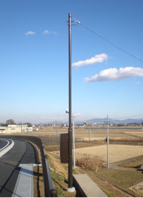 電機の引っ込ポール