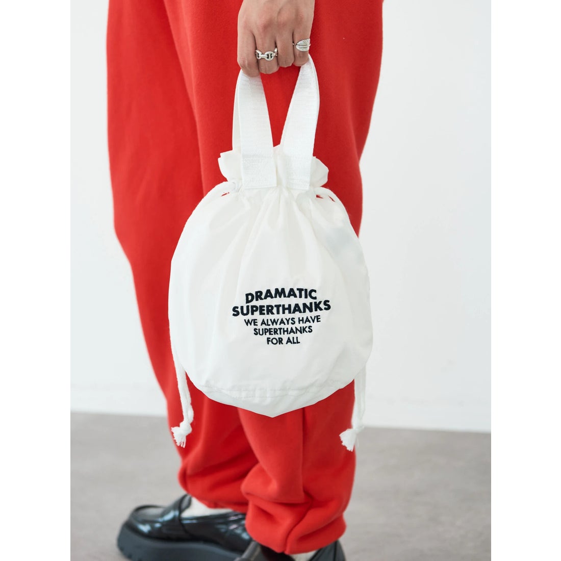 スーパーサンクス SUPERTHANKS ロゴプリント ワンプリント シンプルTシャツ ユニセックス LOGO FRONT PRINT T 半袖カットソー ブランド