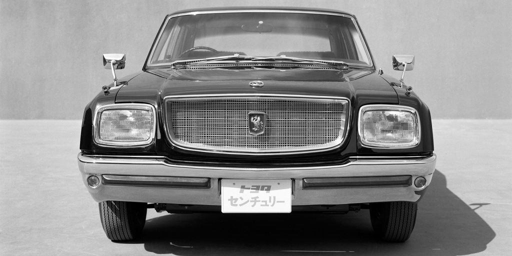 皇室御用達の高級セダンは激レア車!? 超マニアックなセダン5選くるまのニュース