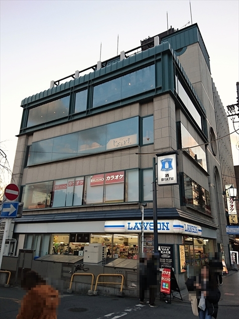 スタバ京都三条大橋店の納涼床 | ex.フロミの横浜カフェ巡り