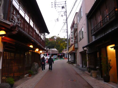 プロフィール｜松山市道後歌舞伎通り道後ソープランド風俗店【しらゆきひめ】