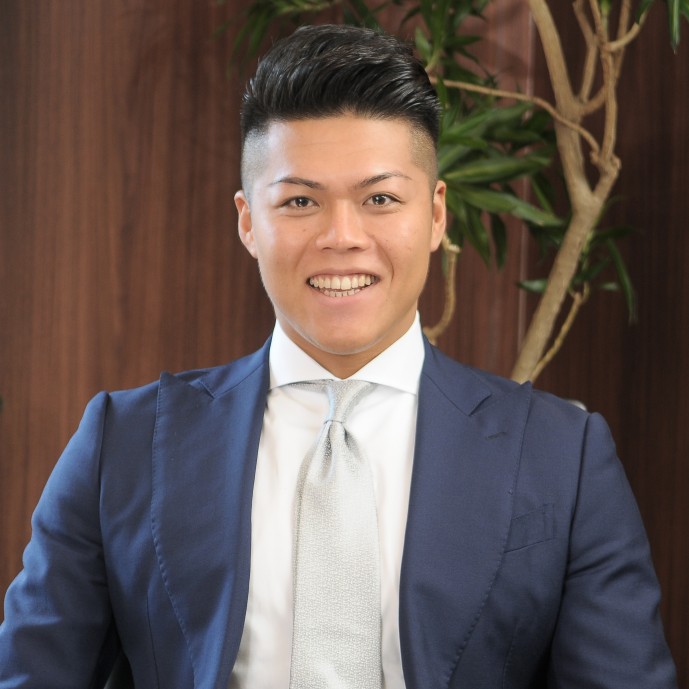 男性編 銀行員のパーマはＯＫ？大丈夫なケース・ＮＧな場合│銀行 オフィスの風景