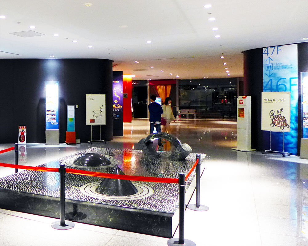 電通グループ テレワークの定着により「電通本社ビル」を売却 売却額は国内のビル取引として過去最大級の3,000億円規模になる見通し！: 東京・大阪都心上空ヘリコプター遊覧飛行