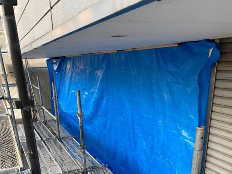 解体工事で使う養生シートの役割とは？養生シートの種類や大きさも紹介！解体見積もり広場