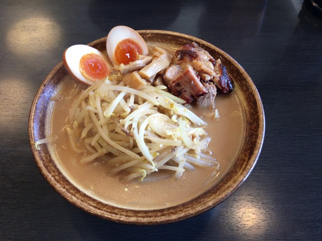 ほうとうの人気店「甲州ほうとう小作石和駅前通り店」にてほうとうを頂いてきました。 【山梨県笛吹市】 |