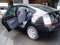 ドアが開いてるタクシーのイラスト 後ろ・ハイヤー・自動車・青・開閉・乗客・後部座席・窓・シート225154467- イメージマート