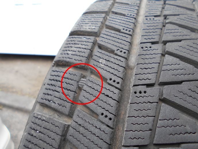 教えて！コサカさん♪ スタッドレスタイヤの寿命は？石川トヨタ自動車株式会社 公式WEBサイト