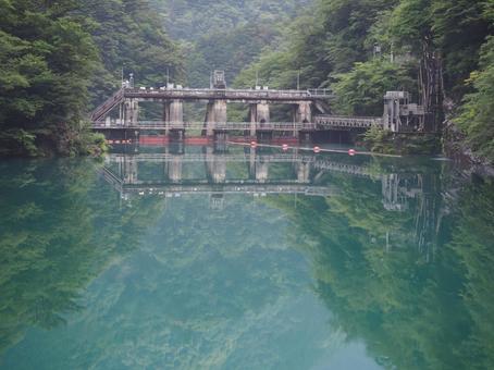 大間ダム湖【アソビュー！】