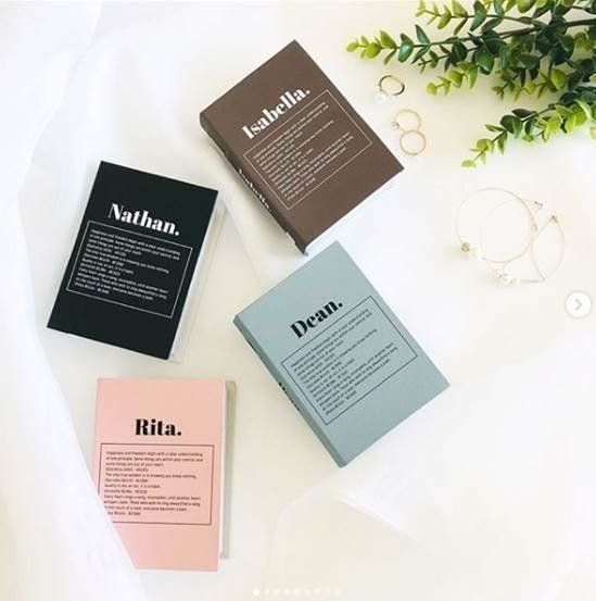 lock away物をしまい込む、人を閉じ込めるの例文