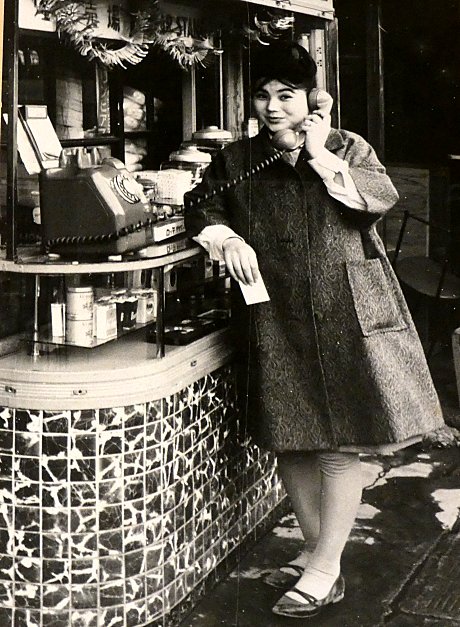 日本で電話が生まれて150年 黒電話や公衆電話など『電話の歴史』を振り返るKDDI トビラ