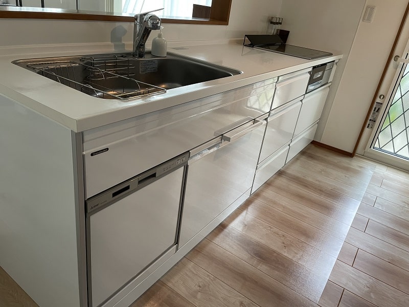 タカラスタンダードのキッチン「グランディア」と「オフェリア」の違いは？タダイマドリ