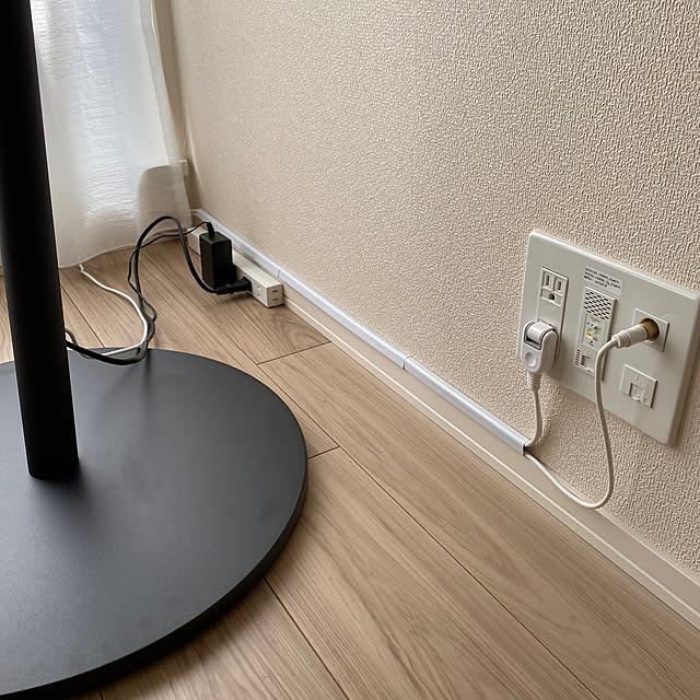 PCデスクの配線整理に！ケーブルマネジメントアクセサリおすすめ4選 2025年版サンワダイレクト