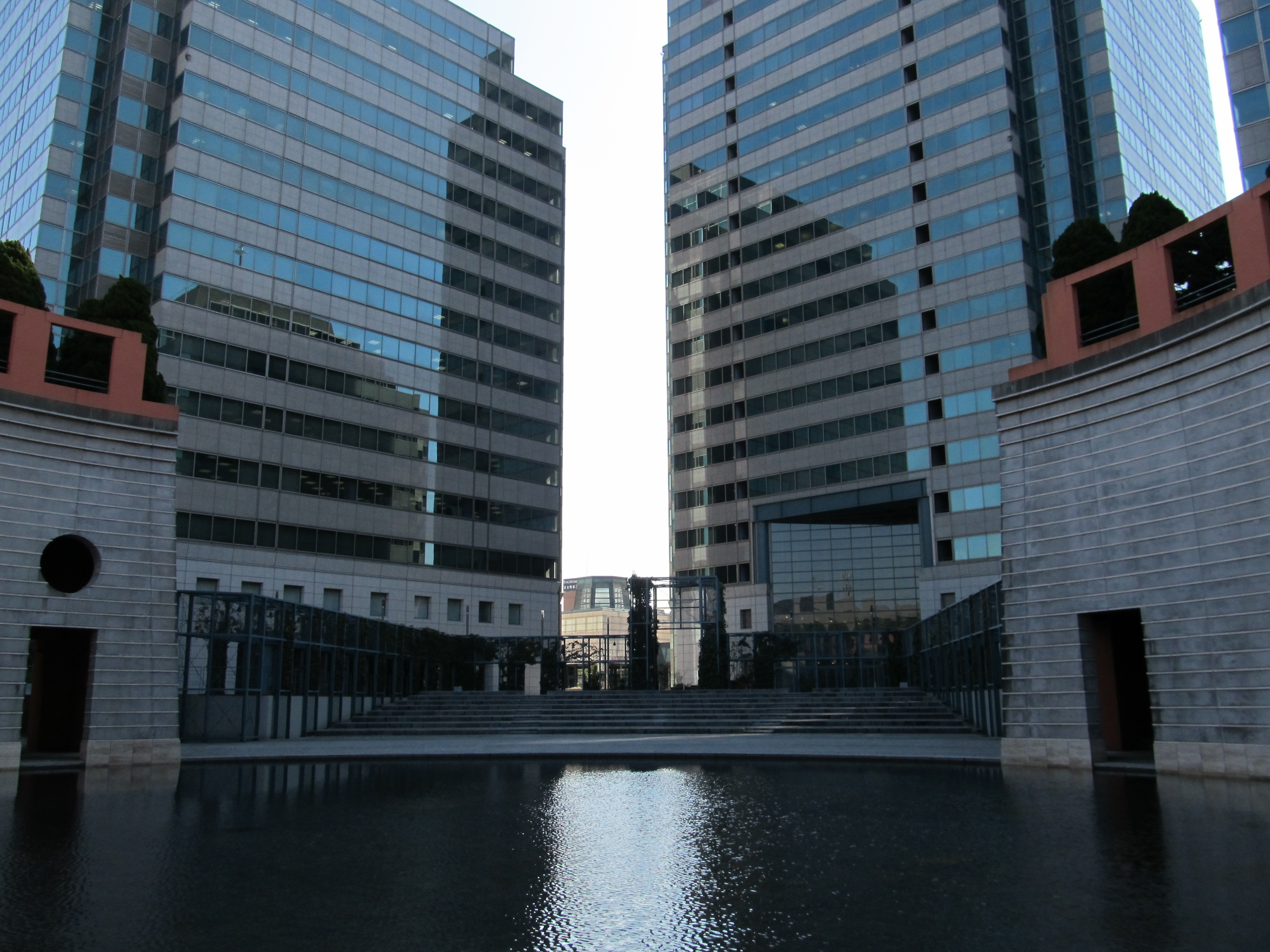 横浜ビジネスパーク - Wikipedia