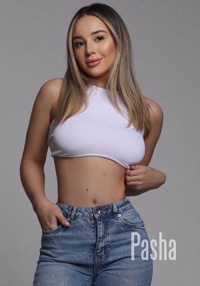 blonde london escort