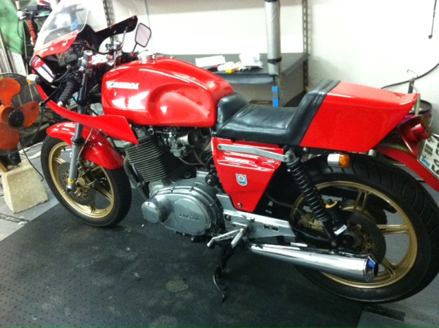 ラベルダ イオタ１０００Laverda JOTA 1000: 70年代のオートバイ