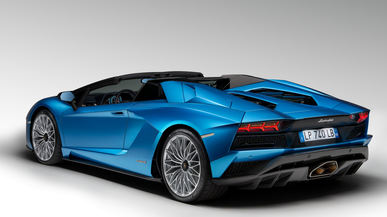 動画で見る最高速度310km hでレース直系の魅力、ランボルギーニ ウラカン STOトップギア・ジャパン Top Gear JAPAN