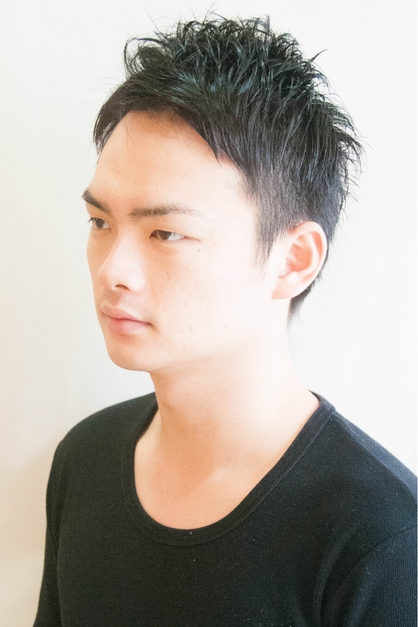 清潔感溢れるベリーショートで、ビジネスシーンにも原宿の美容室 MINX harajukuのメンズヘアスタイルRasysa らしさ