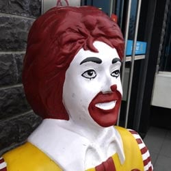 マクドナルドの商品はアフィリエイトできる？公式案件の有無と稼げる代替手段3選 - JUN BLOG