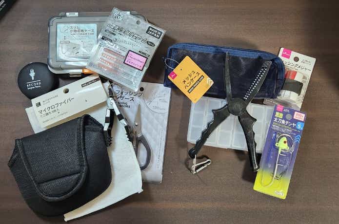 100均グッズでお得に小物を整理！ タックルボックス内の小分け収納術WEBマガジン HEAT