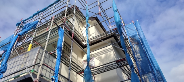 足場の解体時間はどのくらい？知っておきたい4つのポイント！塗装のDiコーポレーション 宇治市の外壁塗装・屋根塗装